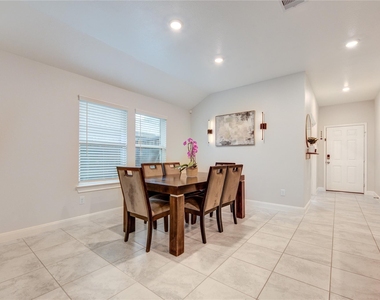 11426 Harmony Summit Trace - Photo Thumbnail 4
