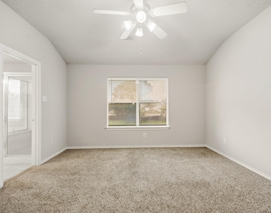 13107 Peppergate Lane - Photo Thumbnail 11