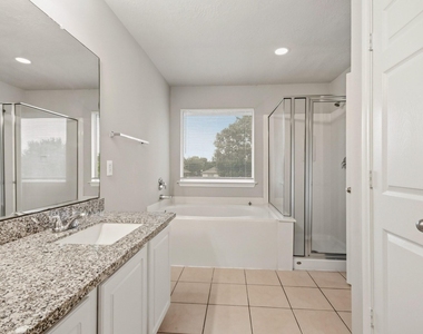13107 Peppergate Lane - Photo Thumbnail 12