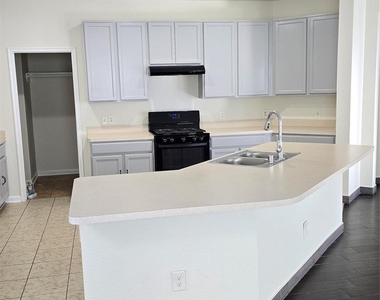 22531 Lavender Knoll Lane - Photo Thumbnail 6