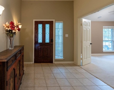 175 N Wimberly Way - Photo Thumbnail 4