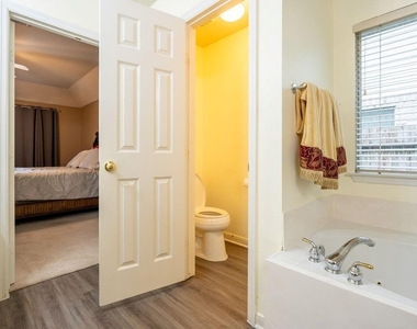 175 N Wimberly Way - Photo Thumbnail 23