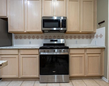 175 N Wimberly Way - Photo Thumbnail 9
