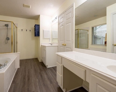 175 N Wimberly Way - Photo Thumbnail 21