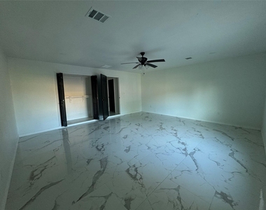 5409 Deborah Lane - Photo Thumbnail 17