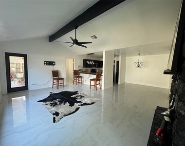5409 Deborah Lane - Photo Thumbnail 3