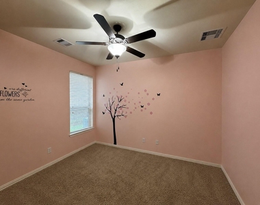 7506 Amber Village Cir - Photo Thumbnail 17
