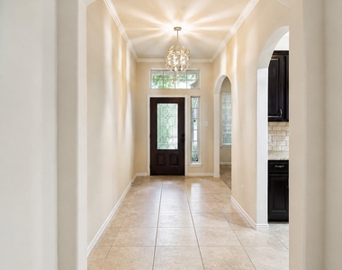 7506 Amber Village Cir - Photo Thumbnail 3
