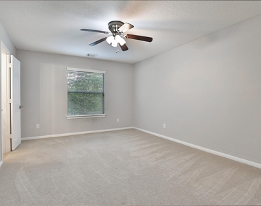 1422 W 24th Street - Photo Thumbnail 17
