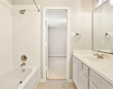 1422 W 24th Street - Photo Thumbnail 18