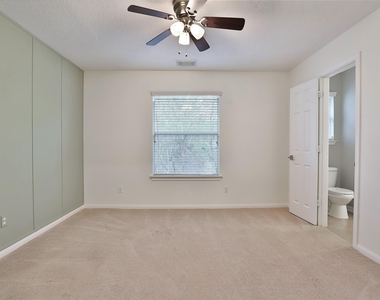 1422 W 24th Street - Photo Thumbnail 15