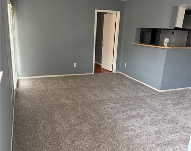 10603 S Wilcrest Drive - Photo Thumbnail 2
