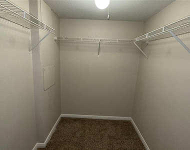 7315 Brompton Street - Photo Thumbnail 9