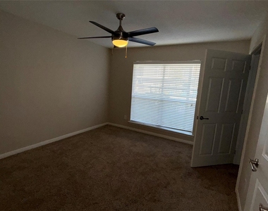 7315 Brompton Street - Photo Thumbnail 3