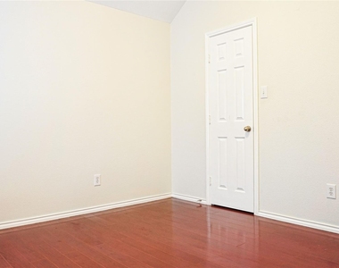 22147 Canyonwood Park Lane - Photo Thumbnail 27