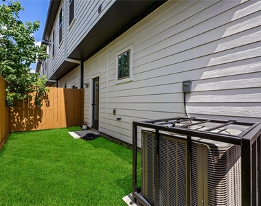 1508 Ryon Street - Photo Thumbnail 24