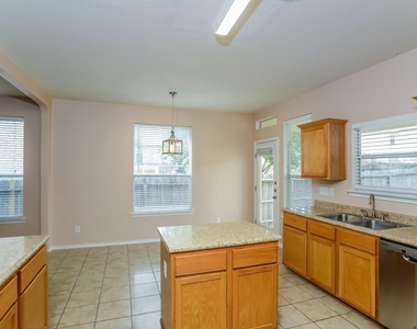 6119 Briscoe Leaf - Photo Thumbnail 4