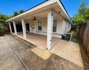 1418 Carolina Grove Lane - Photo Thumbnail 11