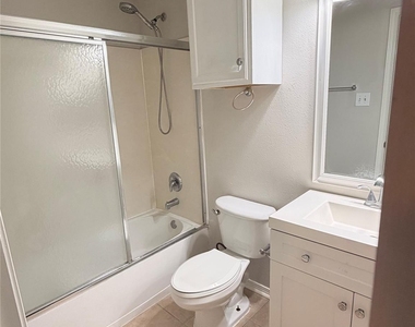 1418 Carolina Grove Lane - Photo Thumbnail 7