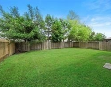 16717 Foursquare Drive - Photo Thumbnail 17