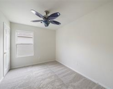 16717 Foursquare Drive - Photo Thumbnail 16