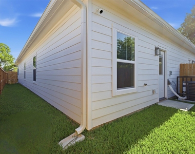 4606 Mallow Street - Photo Thumbnail 24