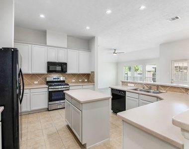 26127 Bent Meadow Court - Photo Thumbnail 2