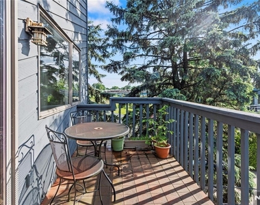 555 Riverside - Photo Thumbnail 22