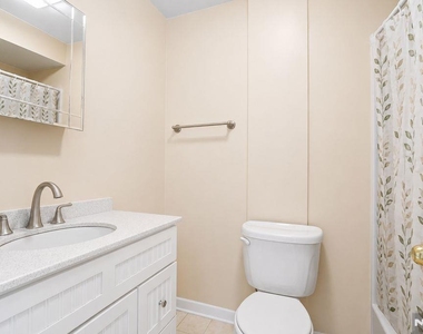 555 Riverside - Photo Thumbnail 19