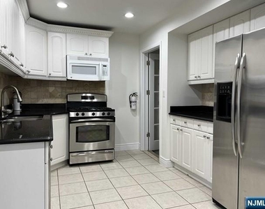 32 Prospect - Photo Thumbnail 4