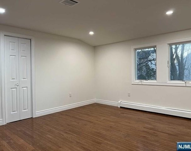 32 Prospect - Photo Thumbnail 12