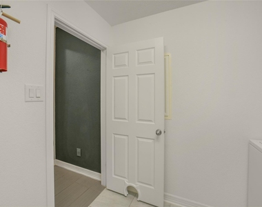 10919 Walts Run Lane - Photo Thumbnail 10