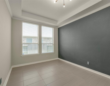 10919 Walts Run Lane - Photo Thumbnail 15