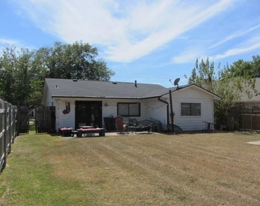 907 Welsh Avenue - Photo Thumbnail 8
