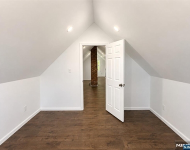 22 Harrison - Photo Thumbnail 21