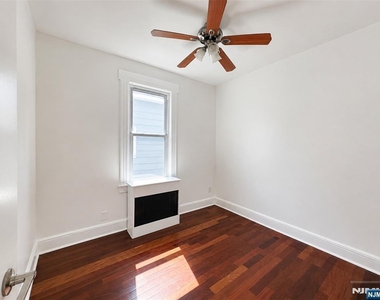 22 Harrison - Photo Thumbnail 10