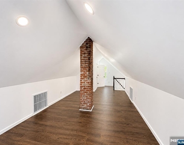 22 Harrison - Photo Thumbnail 19