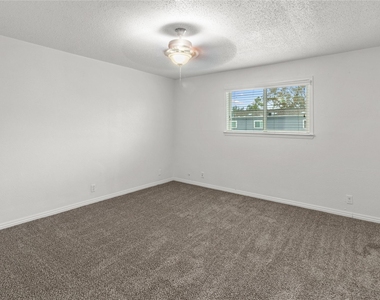 11002 Hammerly Boulevard - Photo Thumbnail 10