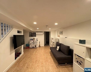 575 Knickerbocker - Photo Thumbnail 20