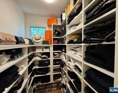 575 Knickerbocker - Photo Thumbnail 17