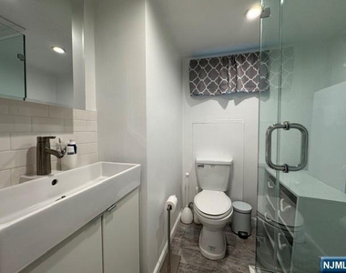 575 Knickerbocker - Photo Thumbnail 21