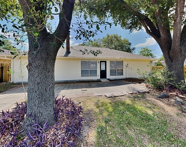 6610 Bellfield Manor Lane - Photo Thumbnail 13