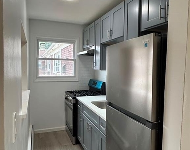 1266 Teaneck - Photo Thumbnail 2