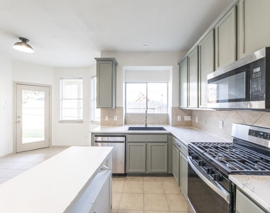 32506 Rosella Lane - Photo Thumbnail 15