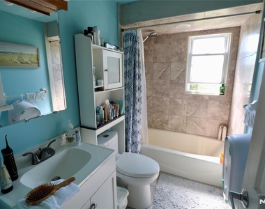 47 Van Dyke - Photo Thumbnail 7
