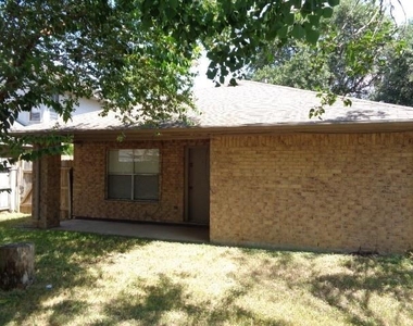 20107 Beechview Ln - Photo Thumbnail 17