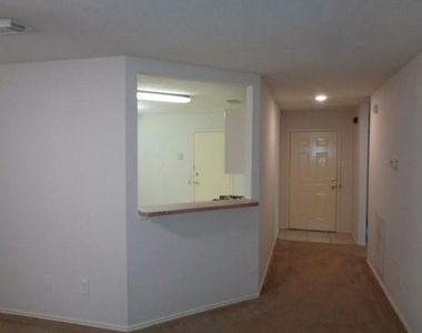 20107 Beechview Ln - Photo Thumbnail 6