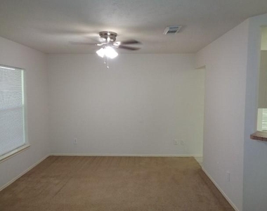 20107 Beechview Ln - Photo Thumbnail 5