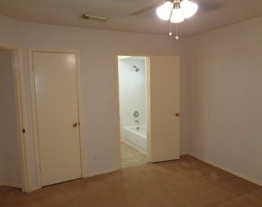 20107 Beechview Ln - Photo Thumbnail 14