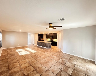 6718 Madison Heights Court - Photo Thumbnail 7
